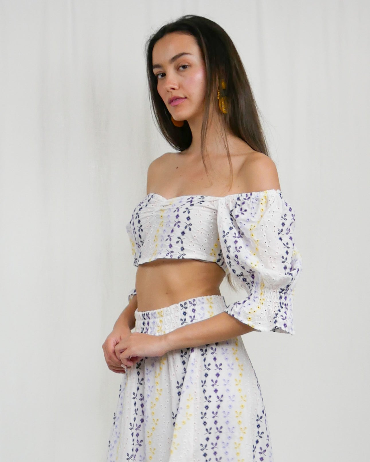 CROPPED TOP
