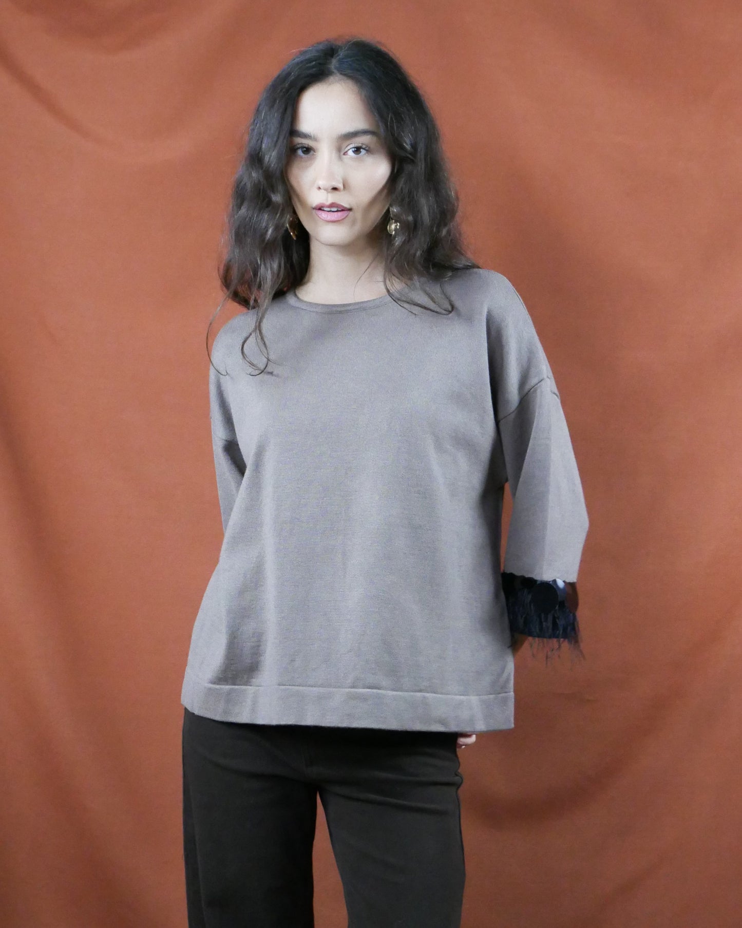 three-quarter sleeve top