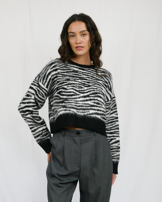 ANIMAL PRINT KNIT