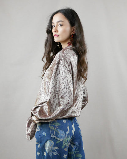 retro shiny shirt