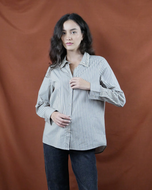 striped shirt