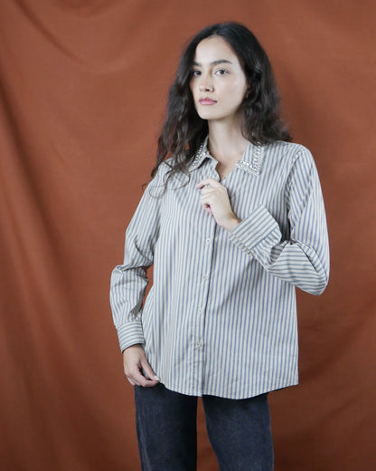 striped shirt