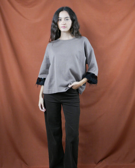 three-quarter sleeve top